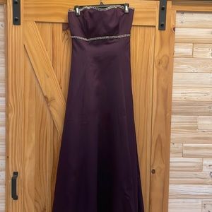 NWT Purple (Aubergine) Strapless Long Formal Dress